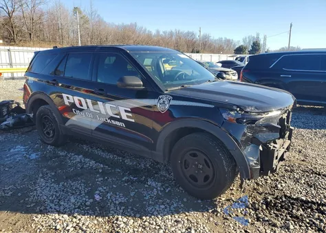 2023 Ford Explorer Police Interceptor z USA, uszkodzony, nr VIN 1FM5K8AB2PGA06345